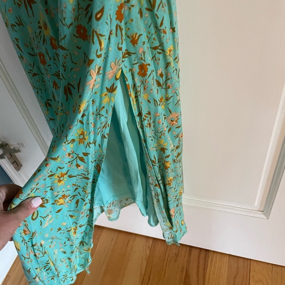 Hello Molly midi dress - Picture 4 of 5